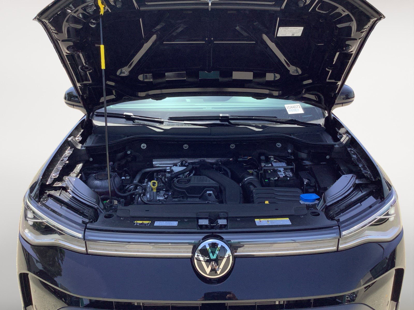 2025 Volkswagen Taos SE photo 9