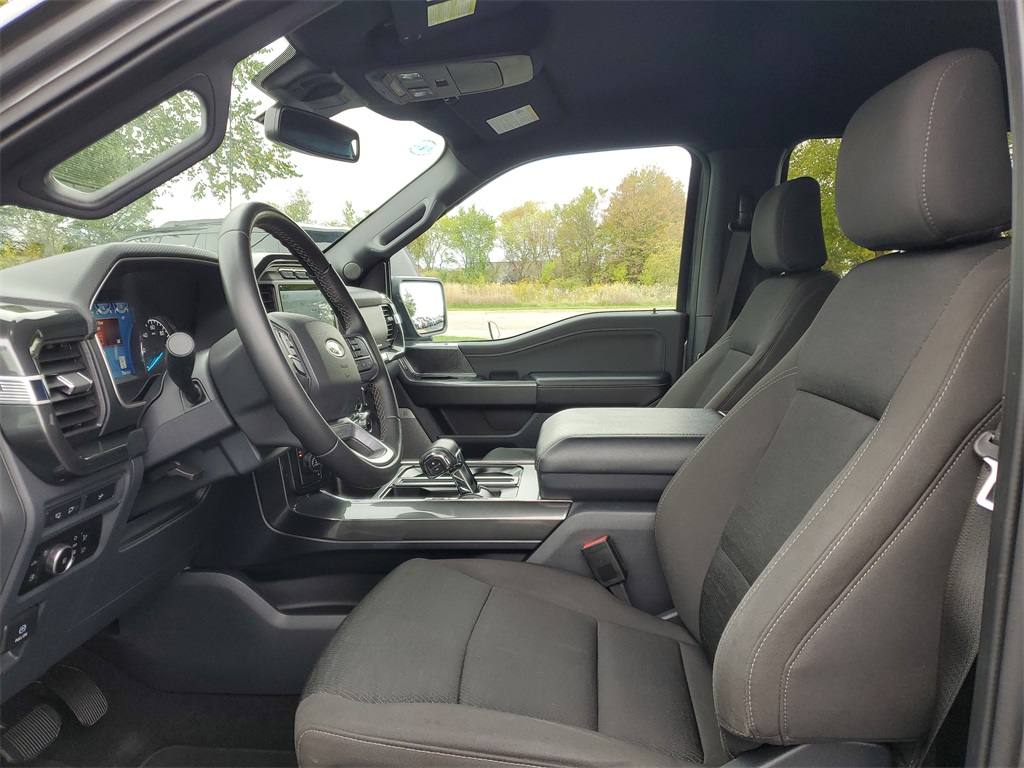 2023 Ford F-150 XLT photo 4