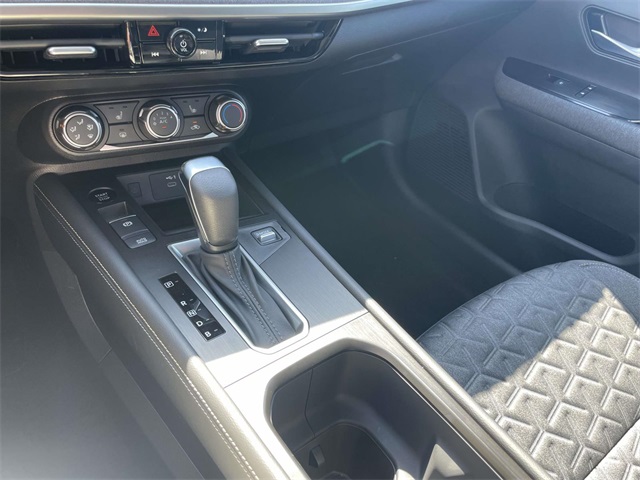 2025 Nissan Kicks SV photo 20