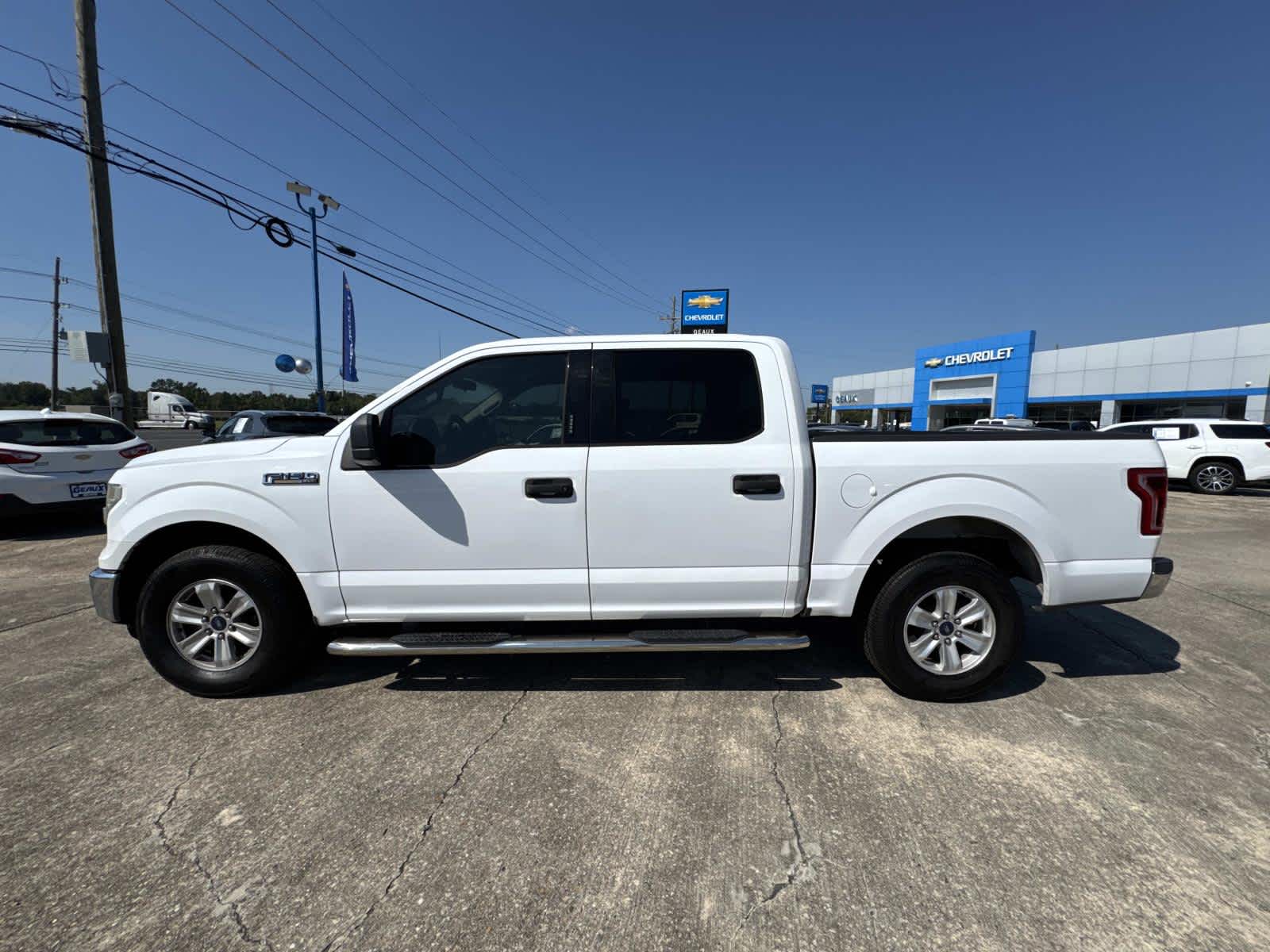 2015 Ford F-150 XLT photo 16