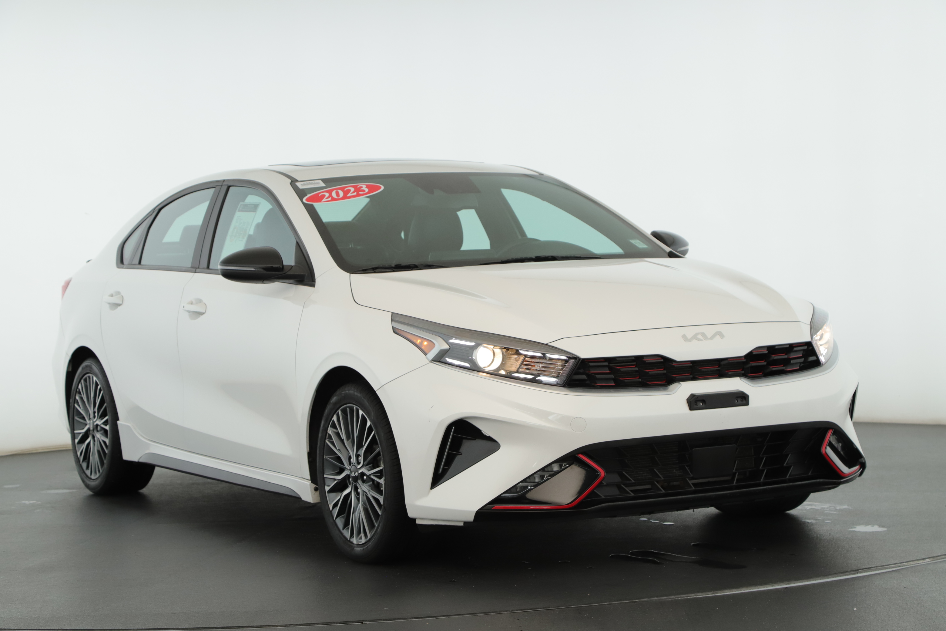 2023 Kia Forte GT-Line's photo