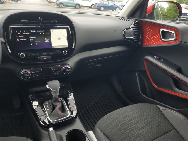 2025 Kia Soul GT-Line photo 11