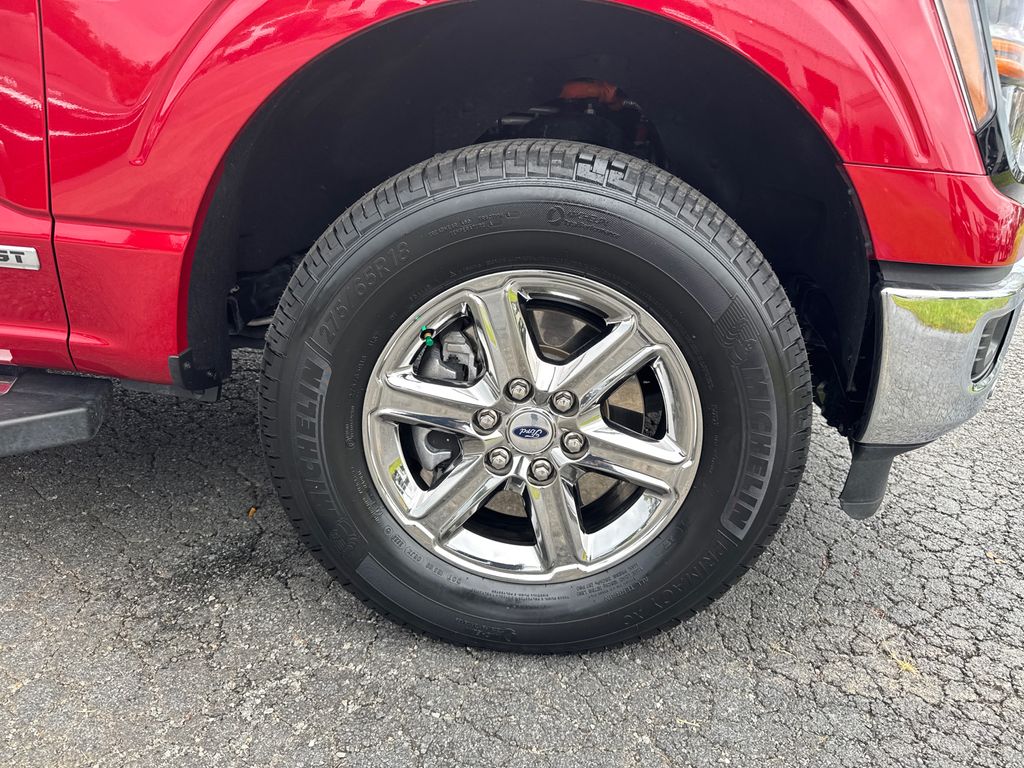 2024 Ford F-150 XLT photo 12