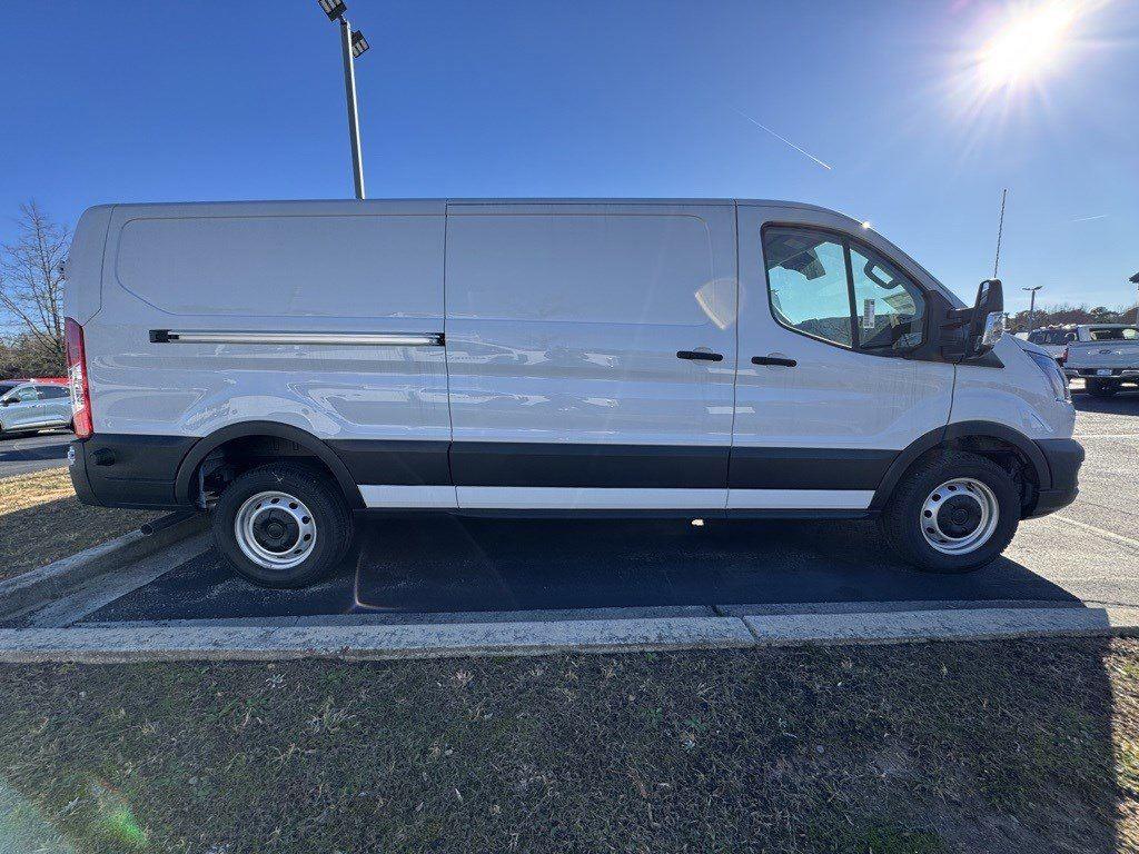 2025 Ford Transit Cargo Van photo 6