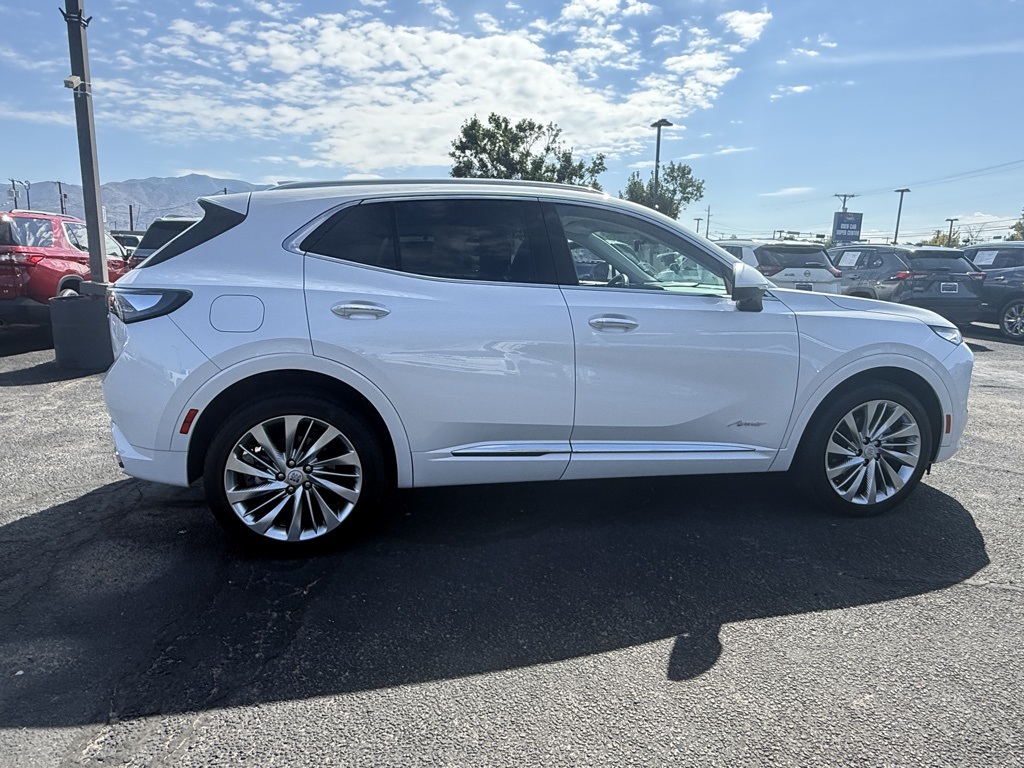 2024 Buick Envision Avenir photo 4