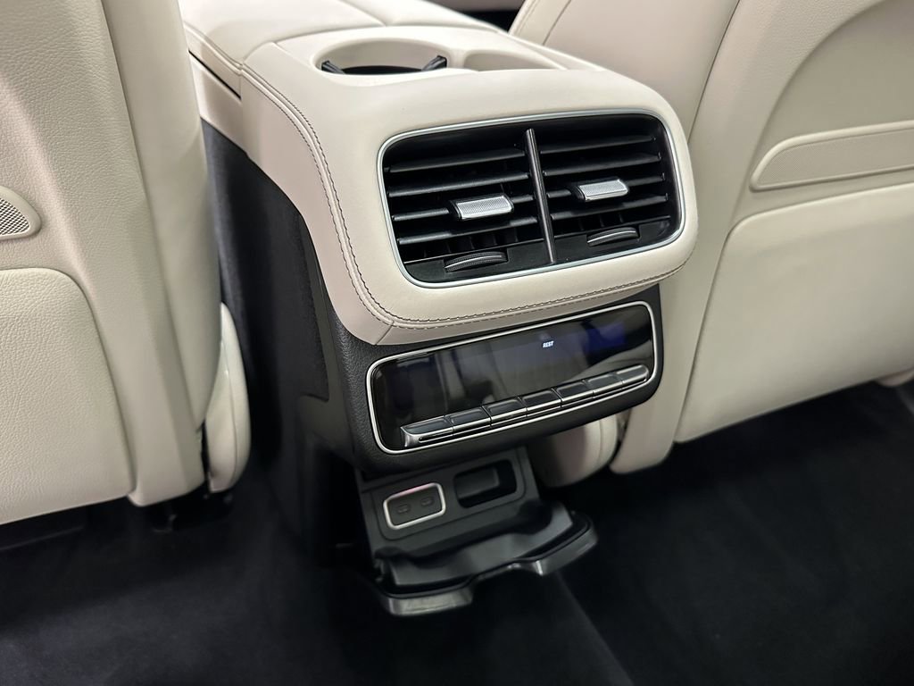 2026 Mercedes Benz GLS AMG 63 photo 24