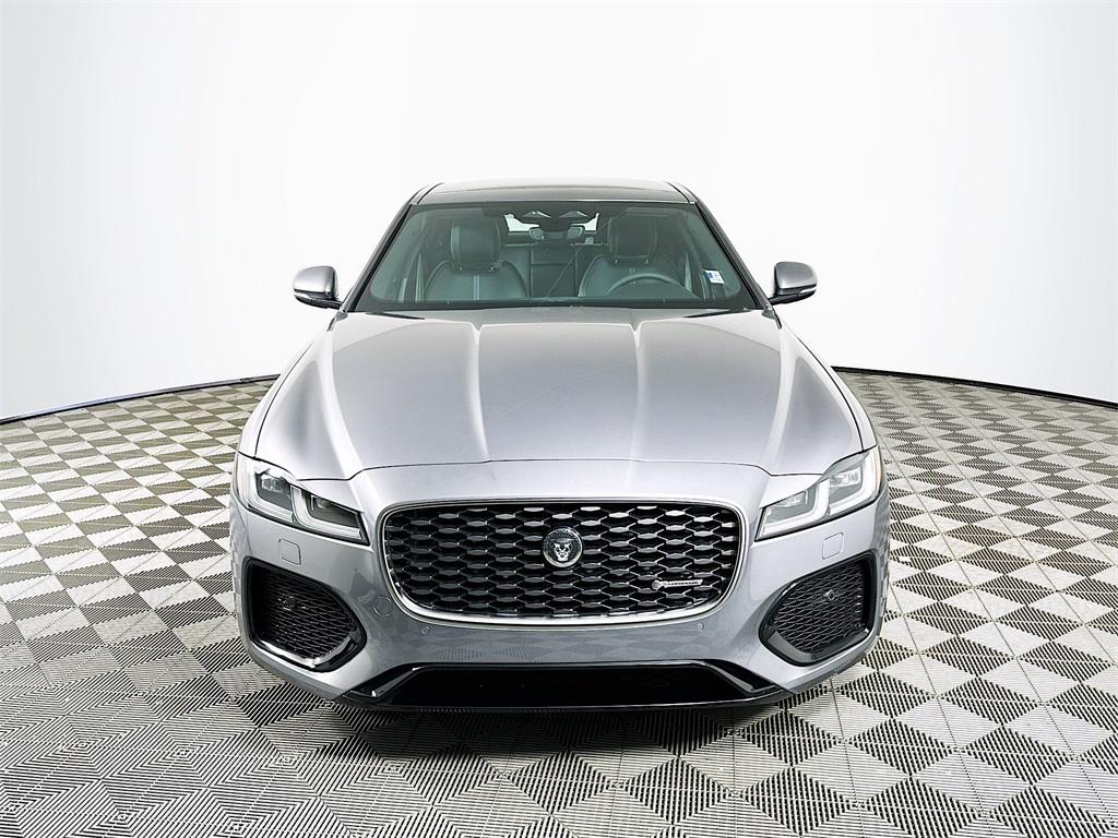2024 Jaguar XF P300 R-Dynamic SE photo 2