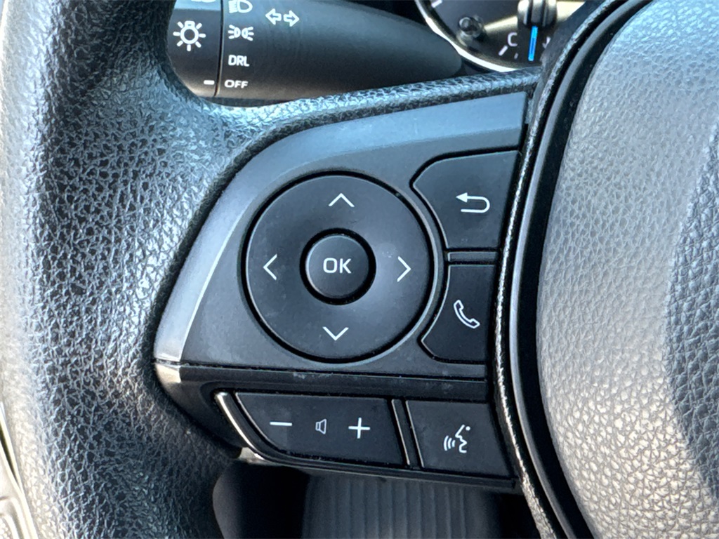 2021 Toyota RAV4 Hybrid LE photo 26