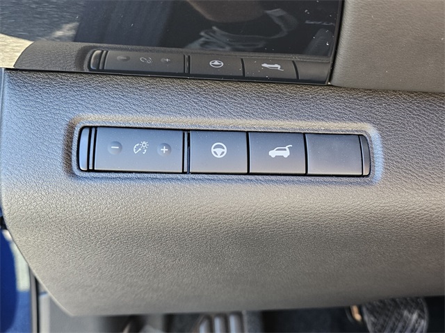 2025 Nissan Pathfinder SV photo 23