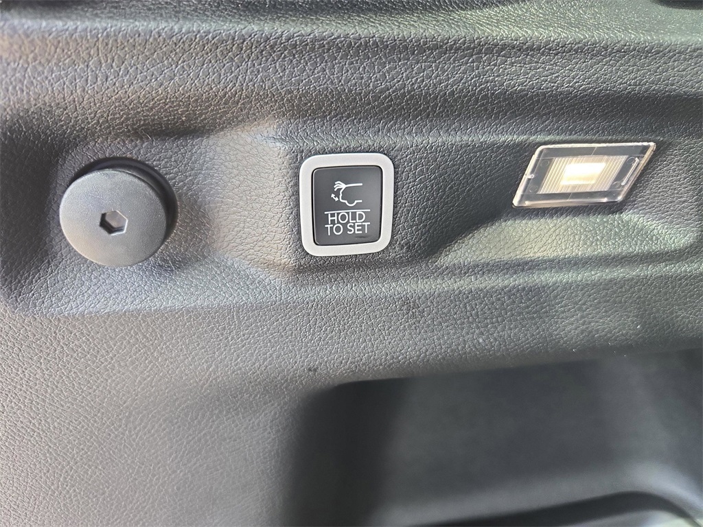 2025 Jeep Grand Cherokee Altitude X photo 12