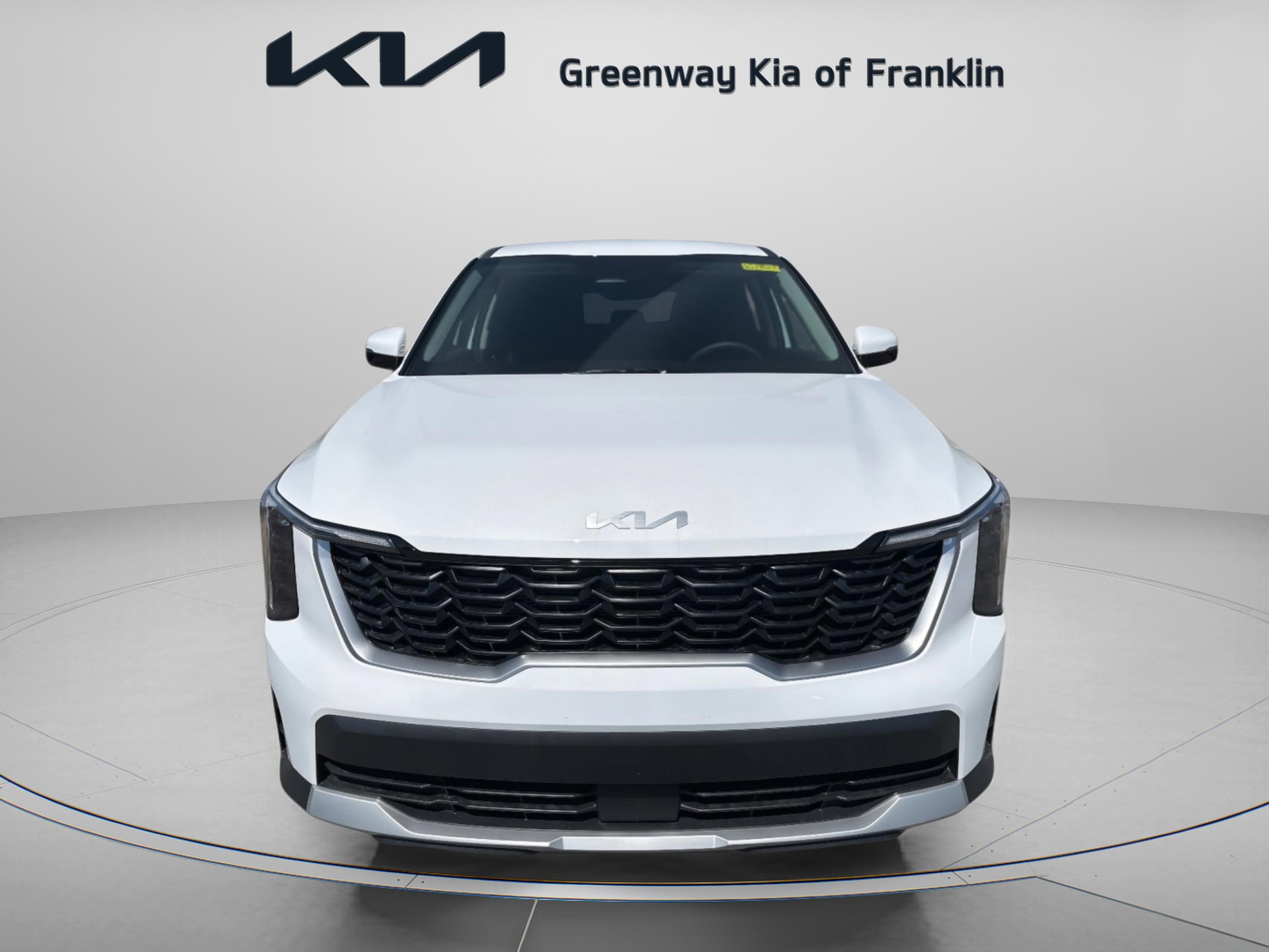 2025 Kia Sorento LX photo 2