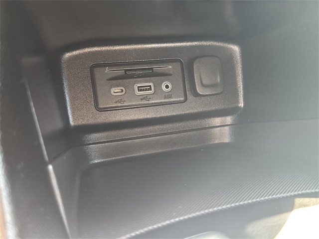 2019 Chevrolet Equinox LT photo 26