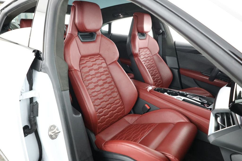 2024 Audi e-tron GT Prestige photo 24
