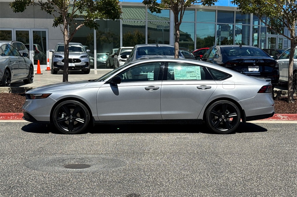 2025 Honda Accord Hybrid Sport-L photo 6