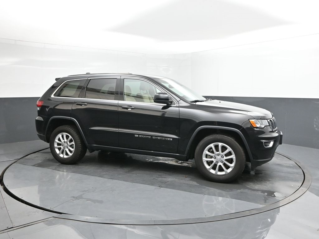 2022 Jeep Cherokee Laredo photo 8