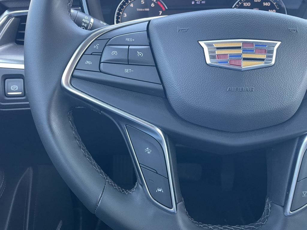 2024 Cadillac XT5 Luxury photo 9