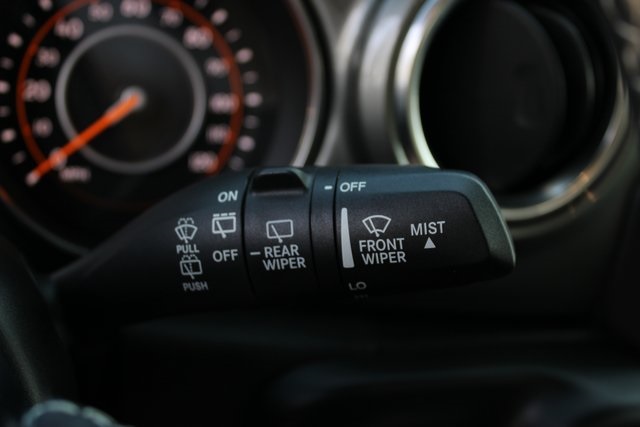 2020 Jeep Wrangler Unlimited Sahara photo 18