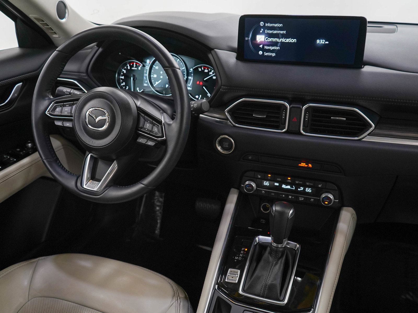 2022 Mazda CX-5 2.5 Premium Plus photo 11