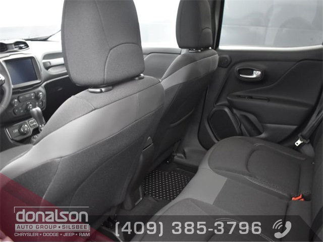 2023 Jeep Renegade Altitude photo 9
