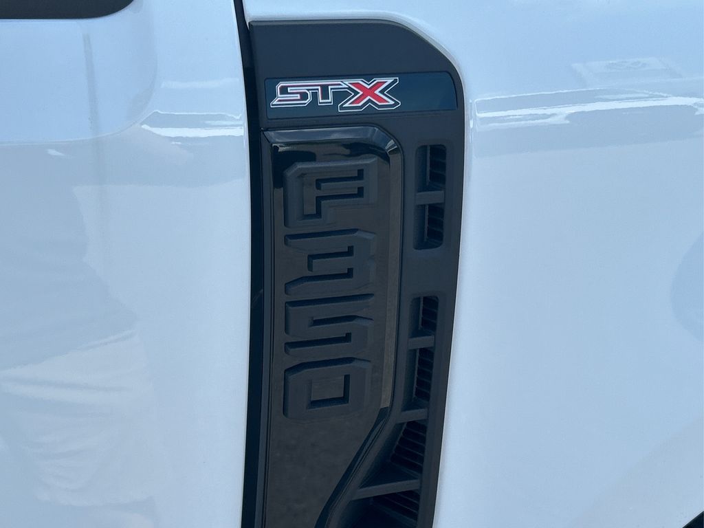 2025 Ford F-350 XL photo 13