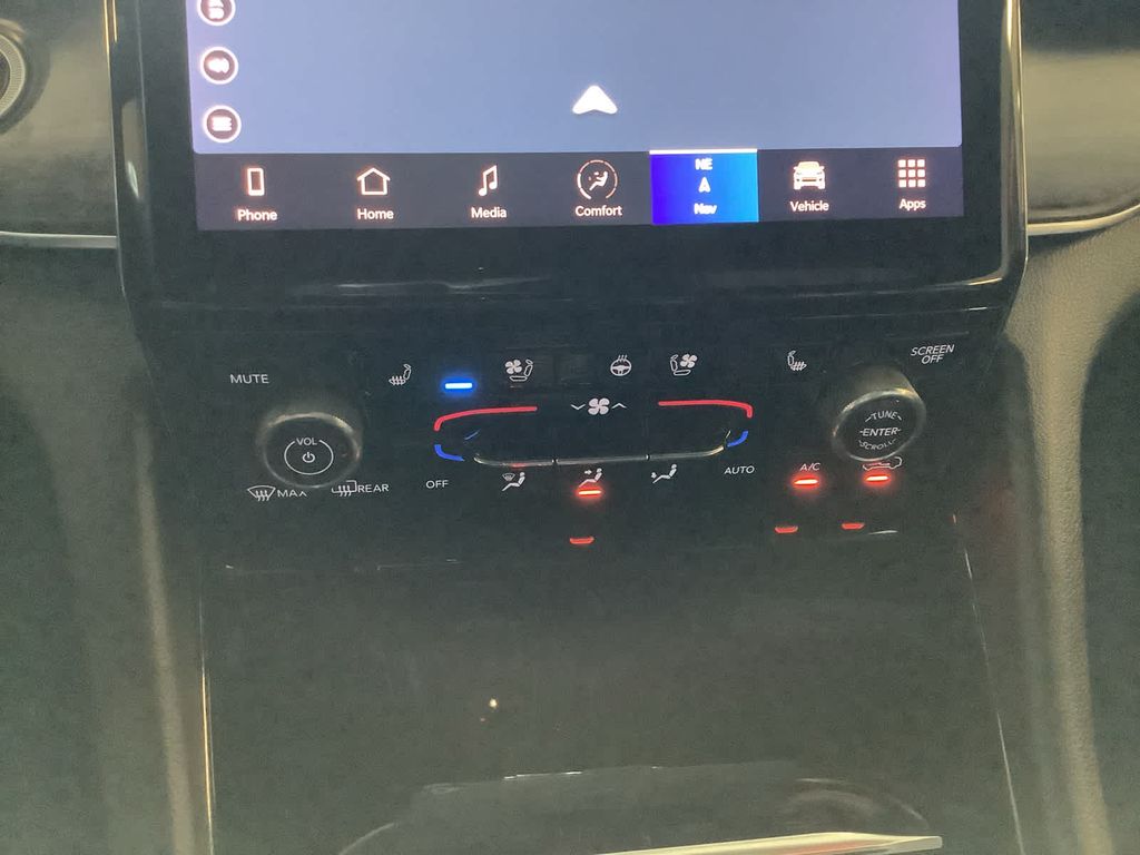 2022 Jeep Grand Cherokee Overland photo 10