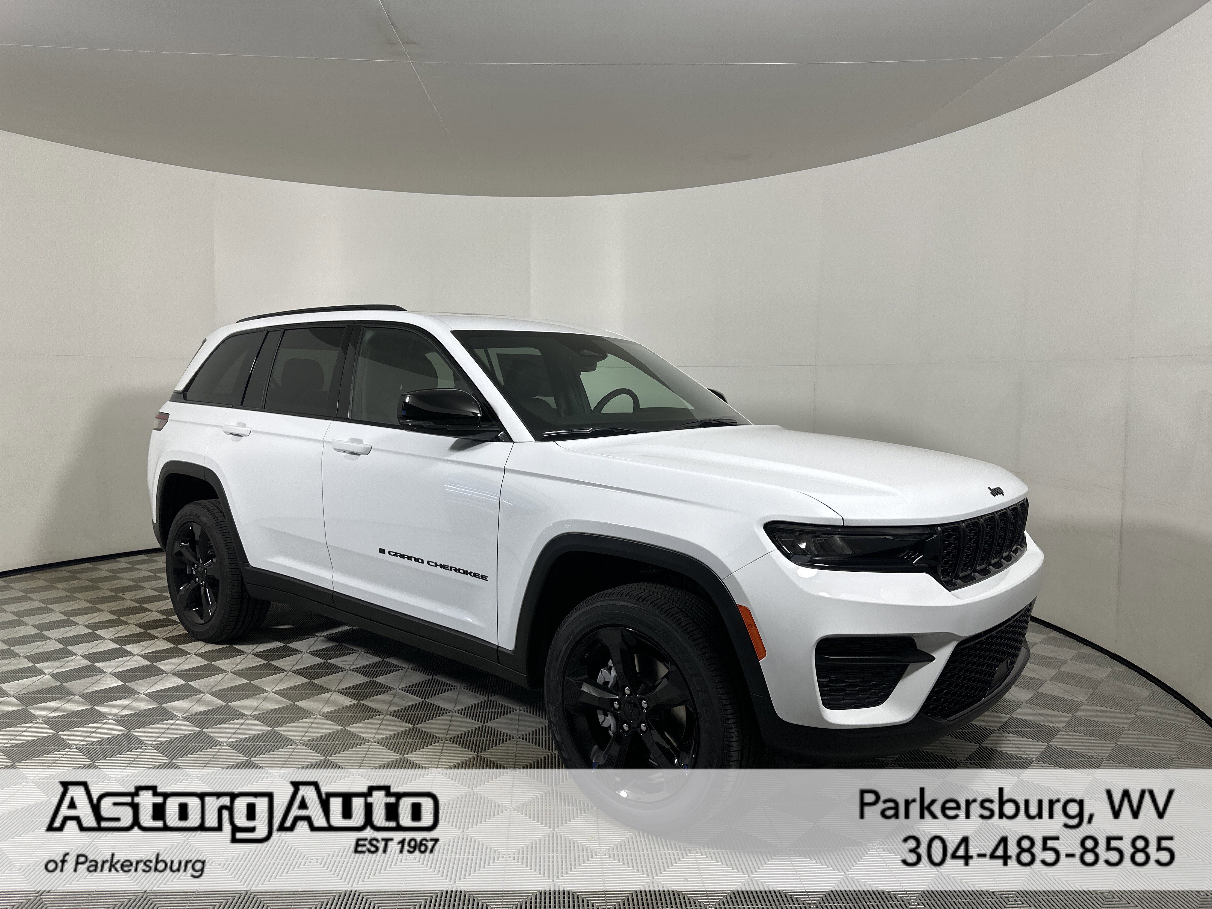 2025 Jeep Grand Cherokee Altitude's photo