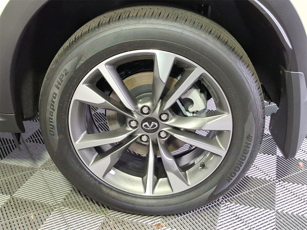 2025 Infiniti QX60 Luxe photo 8
