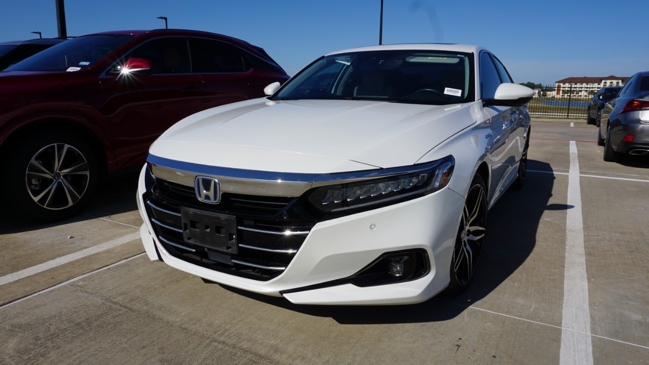 2022 Honda Accord Hybrid Touring's photo