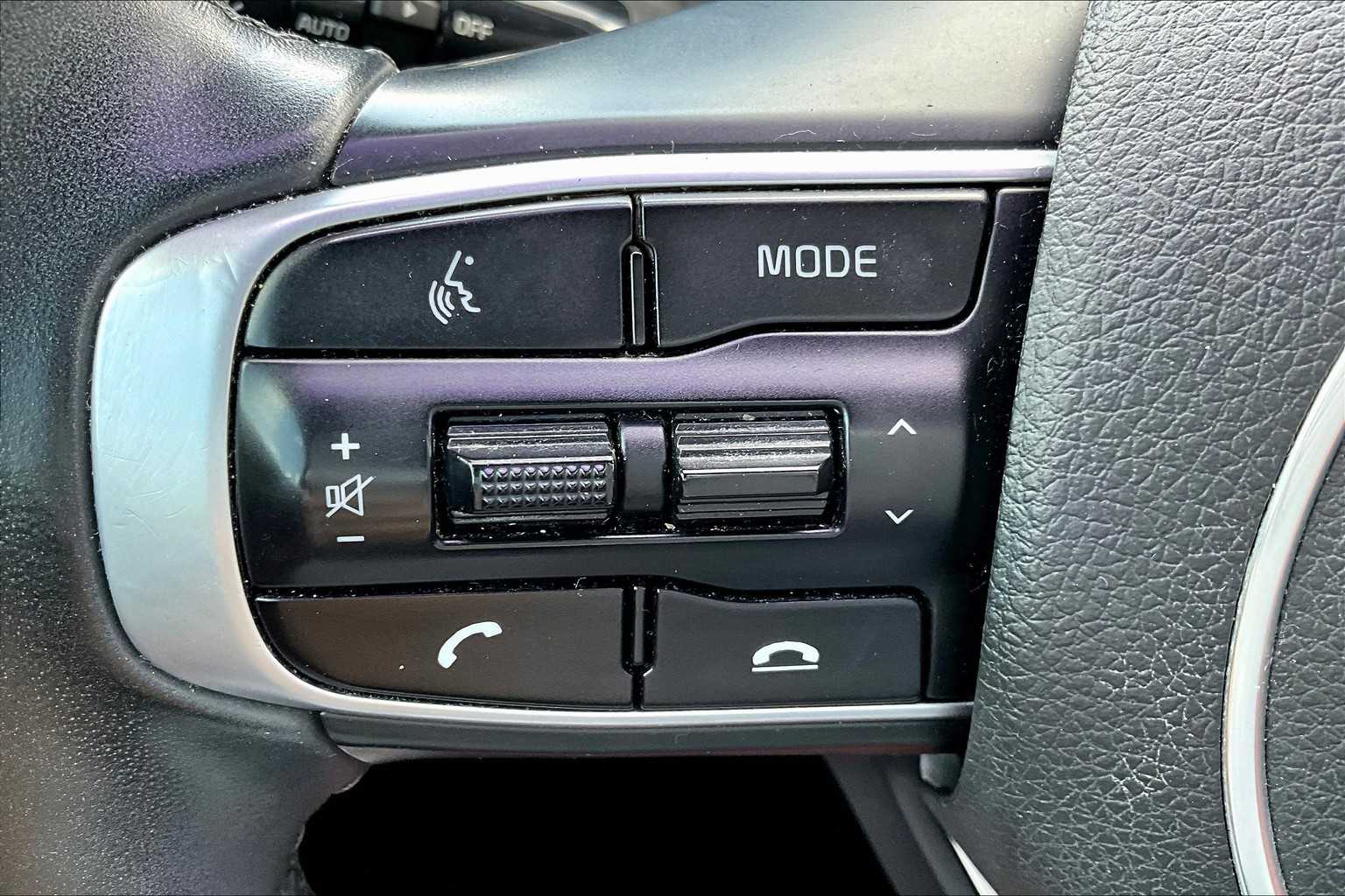 2022 Kia K5 GT-Line photo 20