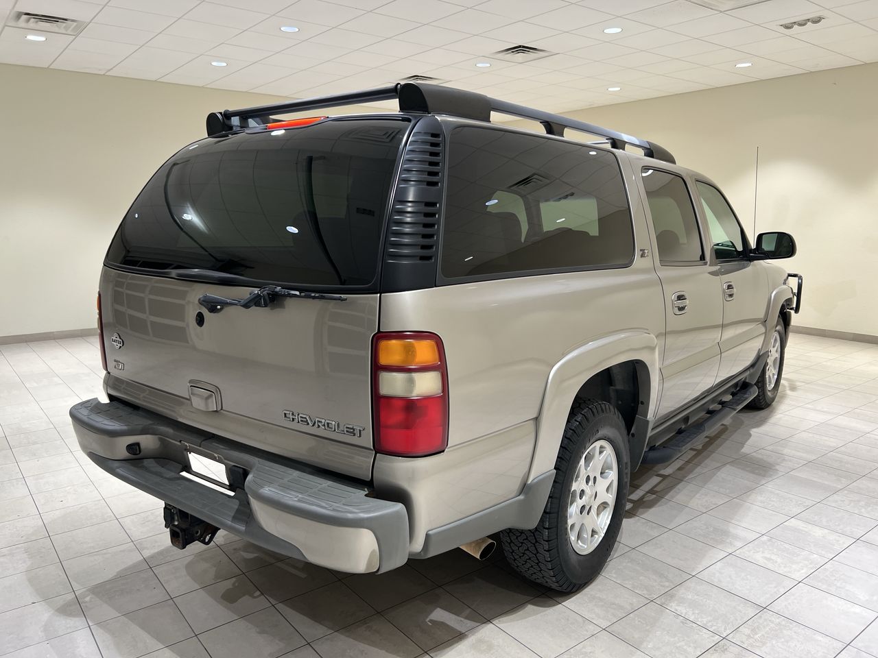 2003 Chevrolet Suburban Z71 photo 38