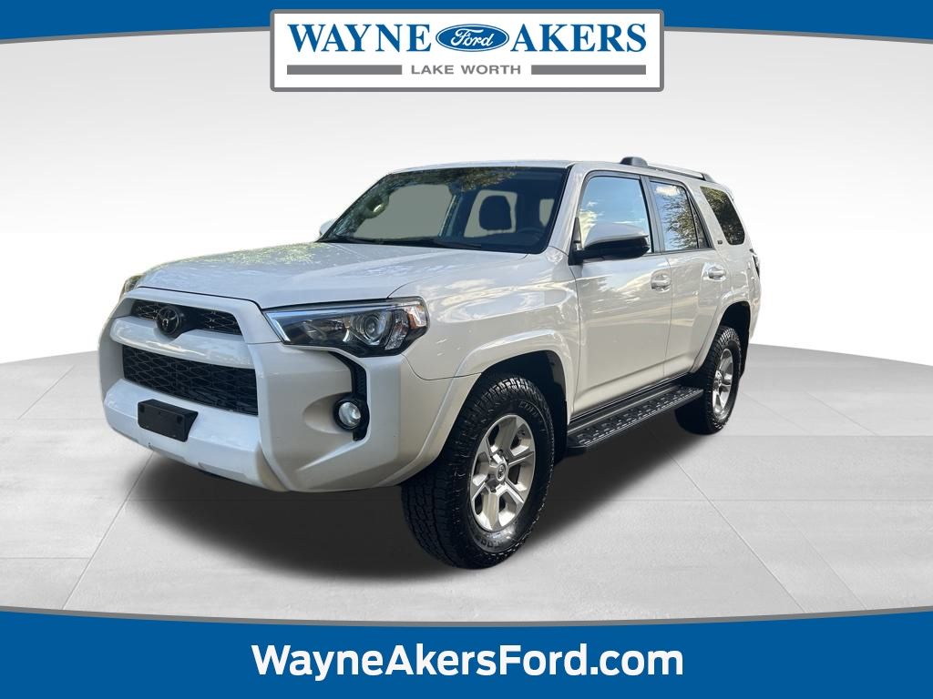 2019 Toyota 4Runner SR5's photo