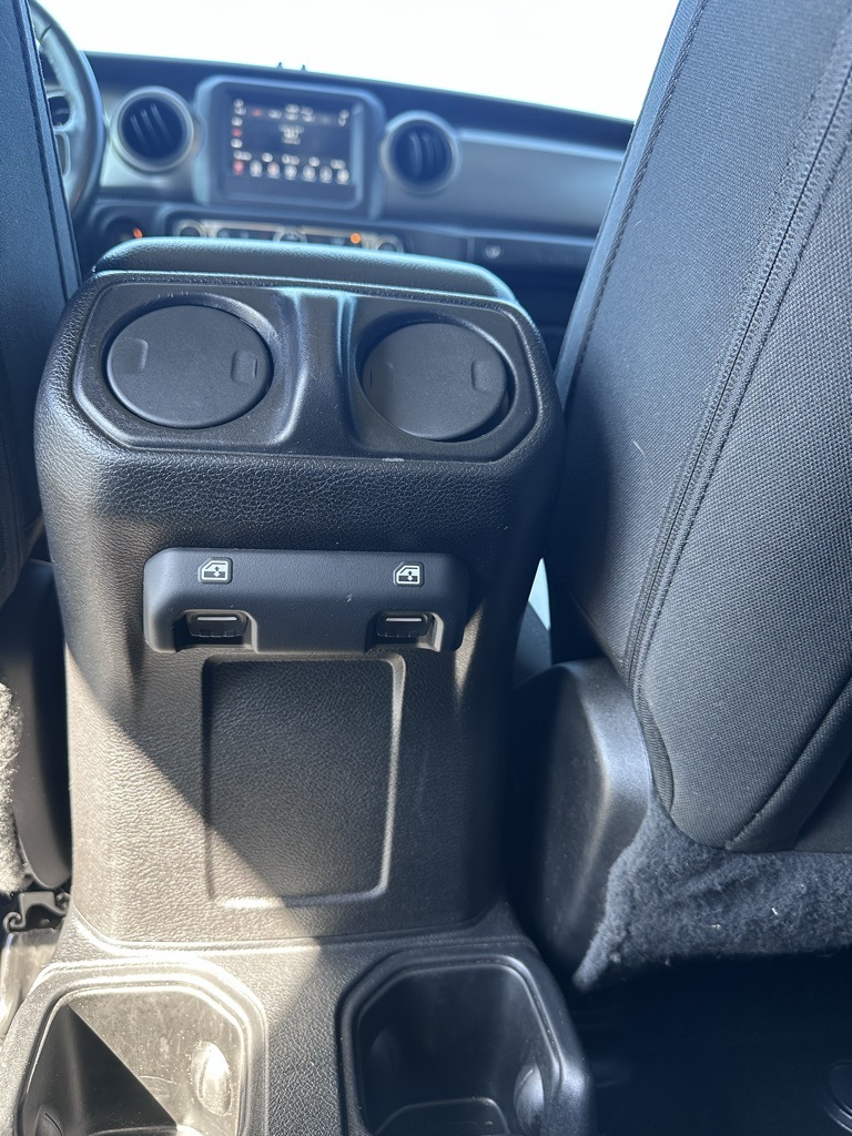 2021 Jeep Wrangler Unlimited Willys photo 29