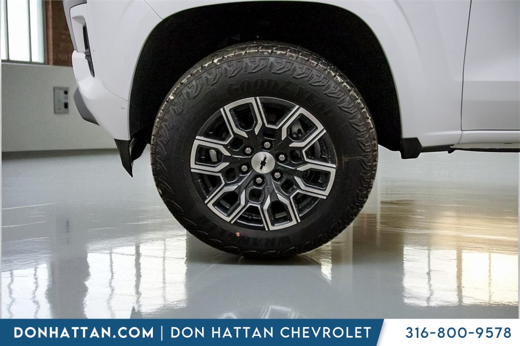 2025 Chevrolet Colorado Z71 photo 32