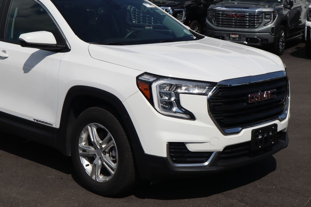 2023 Gmc Terrain SLE photo 2