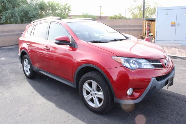 2013 Toyota RAV4 XLE photo 4