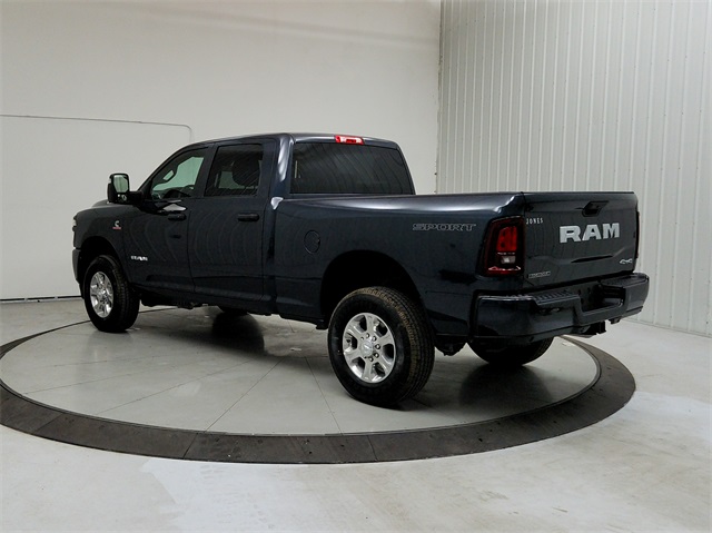 2025 Ram 2500 Big Horn photo 3