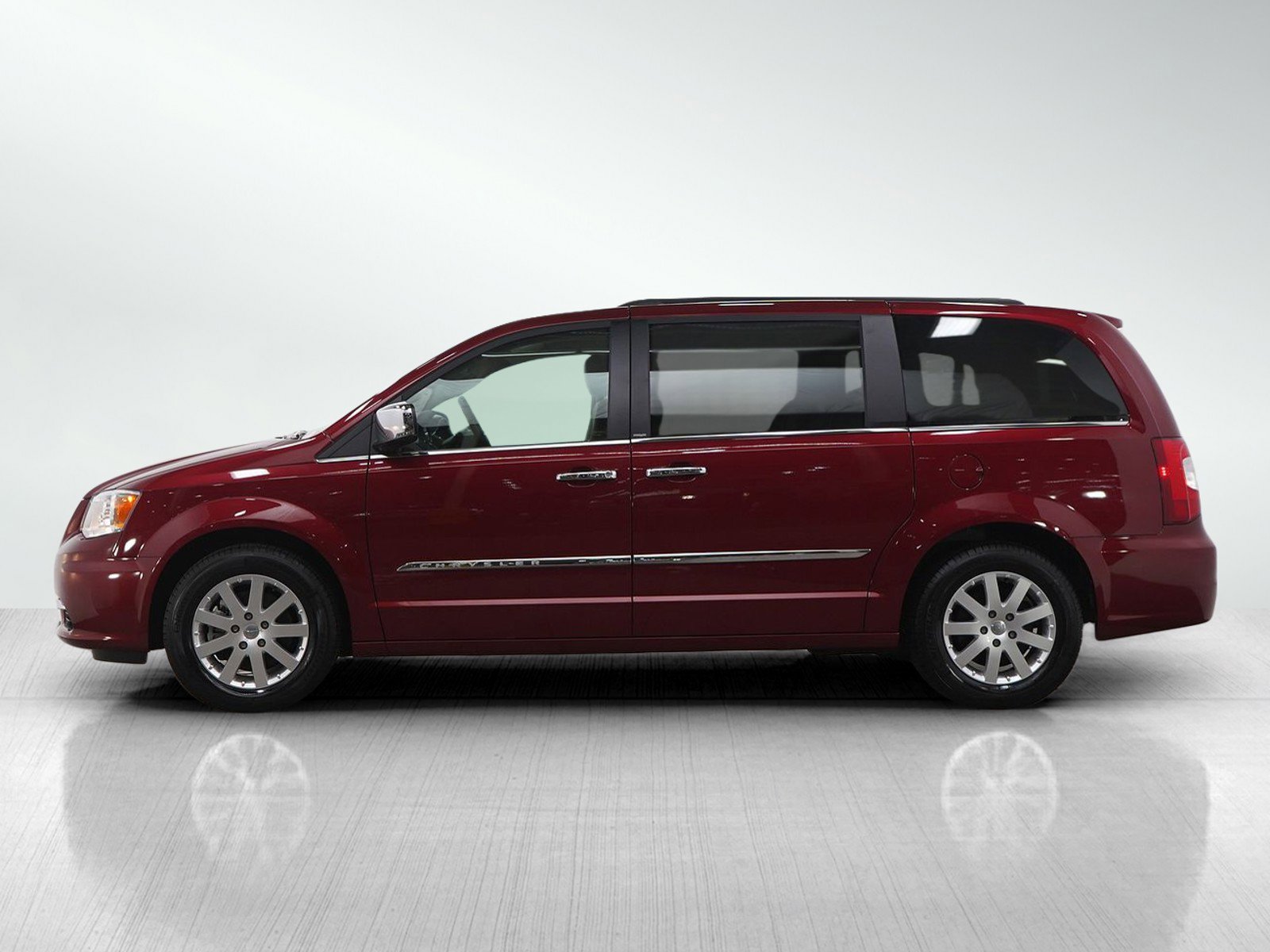 Used 2012 Chrysler Town & Country Touring-L with VIN 2C4RC1CG3CR193090 for sale in Minneapolis, Minnesota