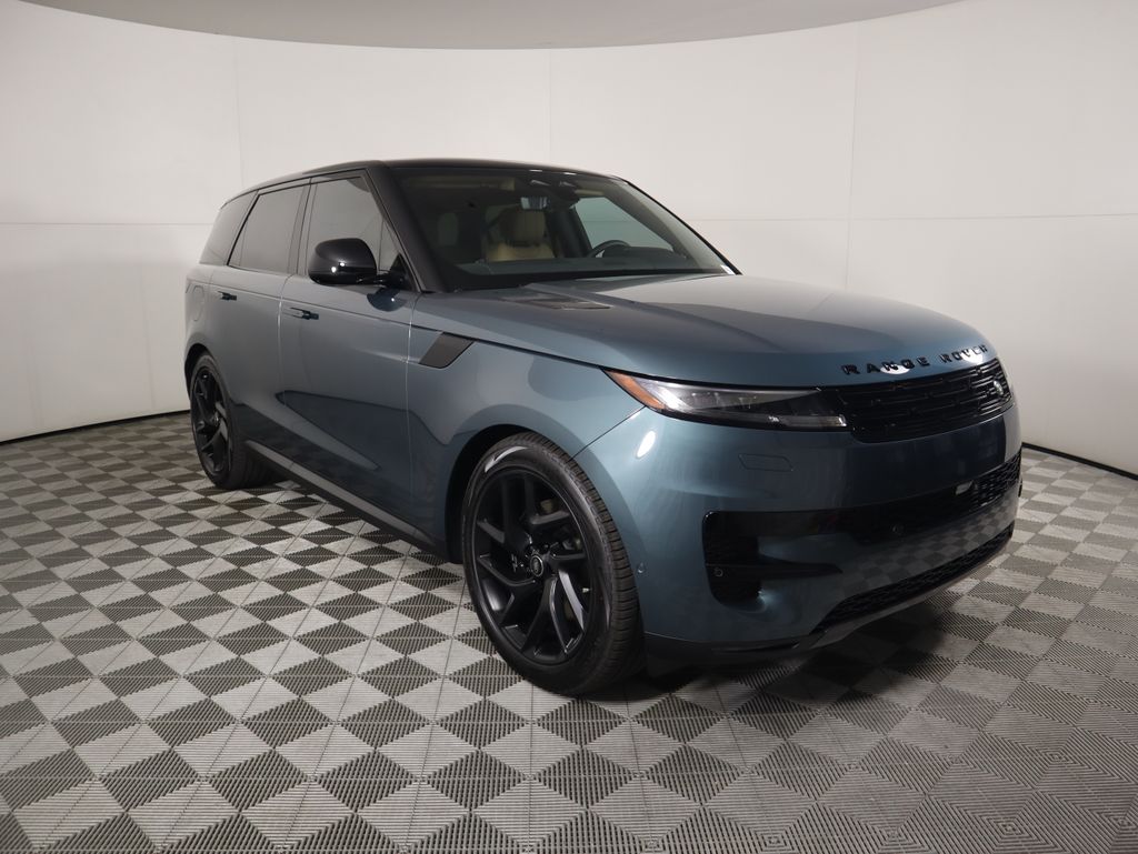 2025 Land Rover Range Rover Sport SE photo 3