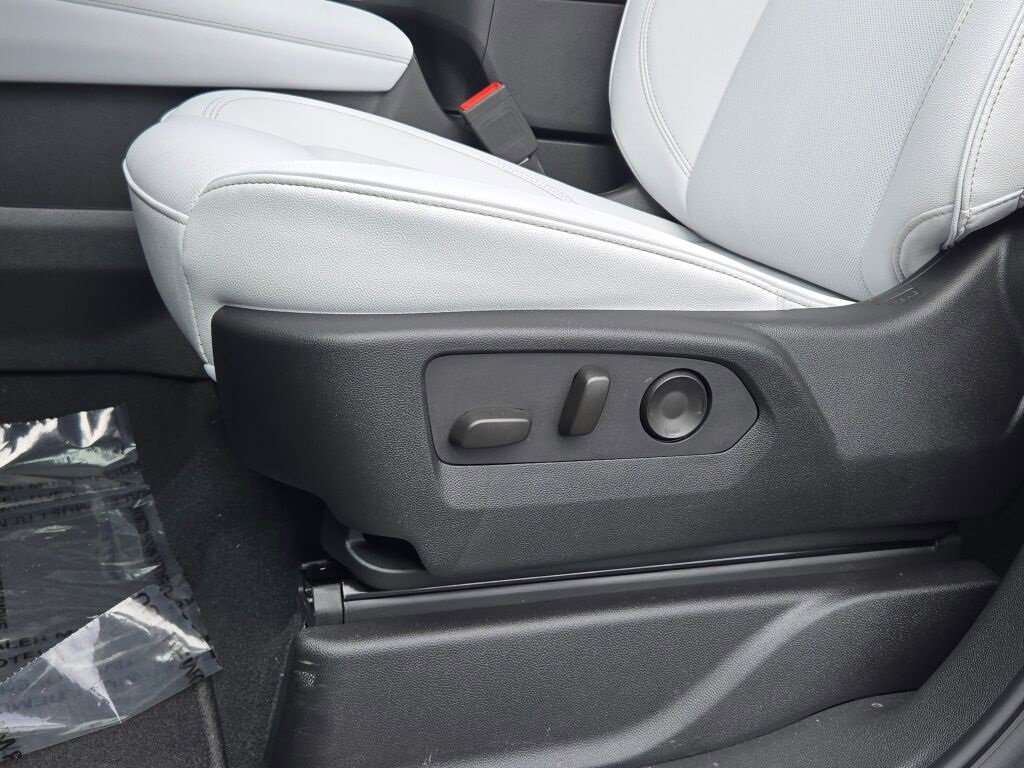 2025 Chevrolet Tahoe Premier photo 23
