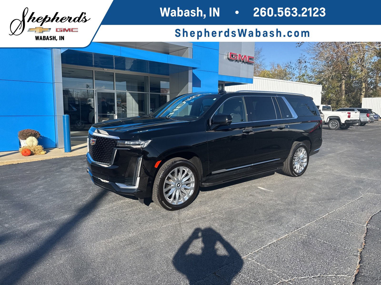 2022 Cadillac Escalade ESV Premium Luxury's photo