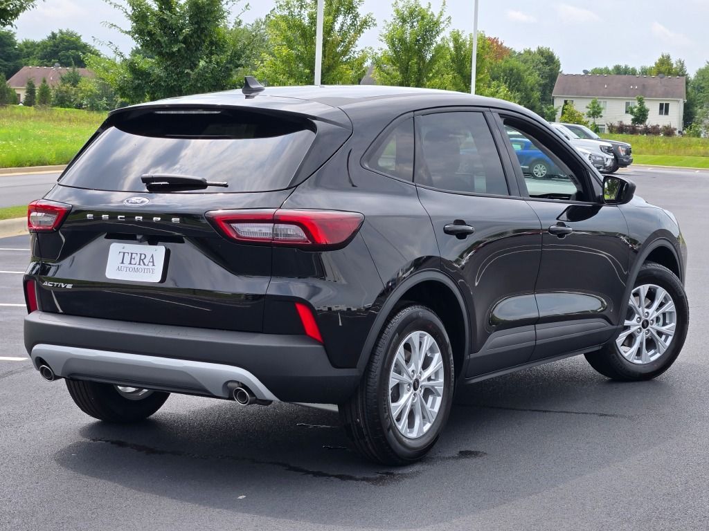 2025 Ford Escape Active photo 8