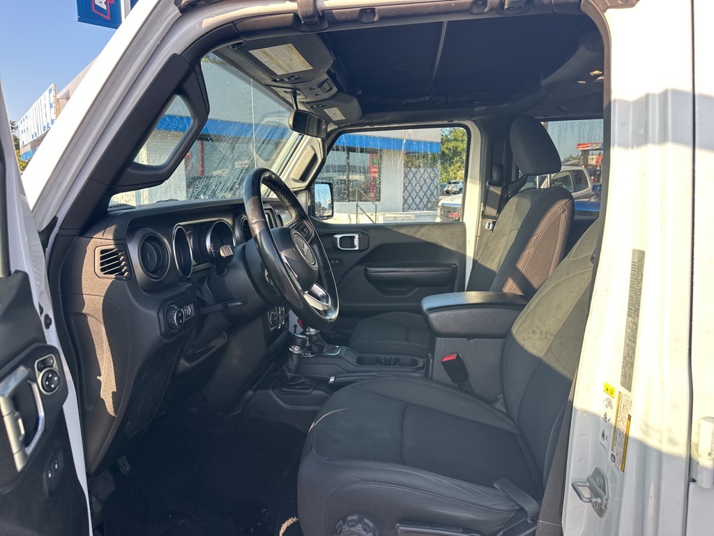 2020 Jeep Gladiator Sport photo 9
