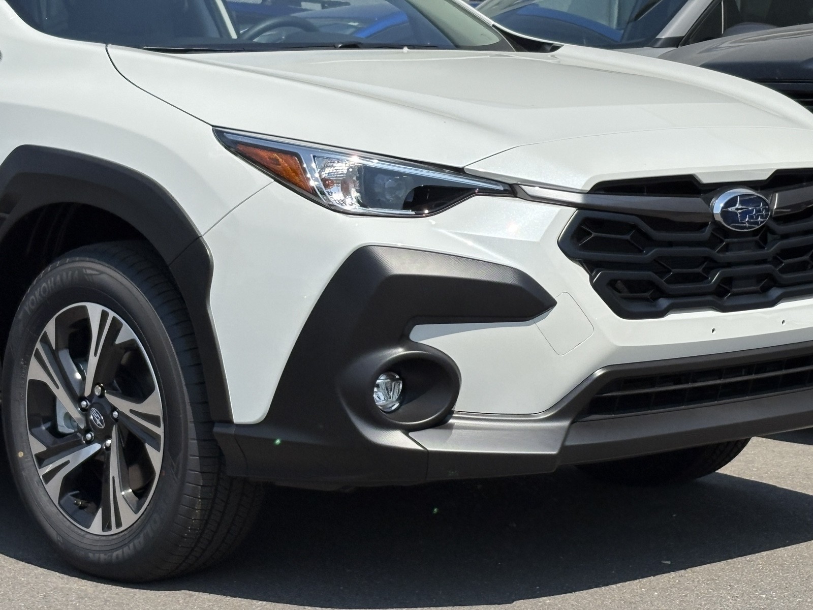 New 2025 CRYSTAL WHITE PEARL Subaru Premium image 25