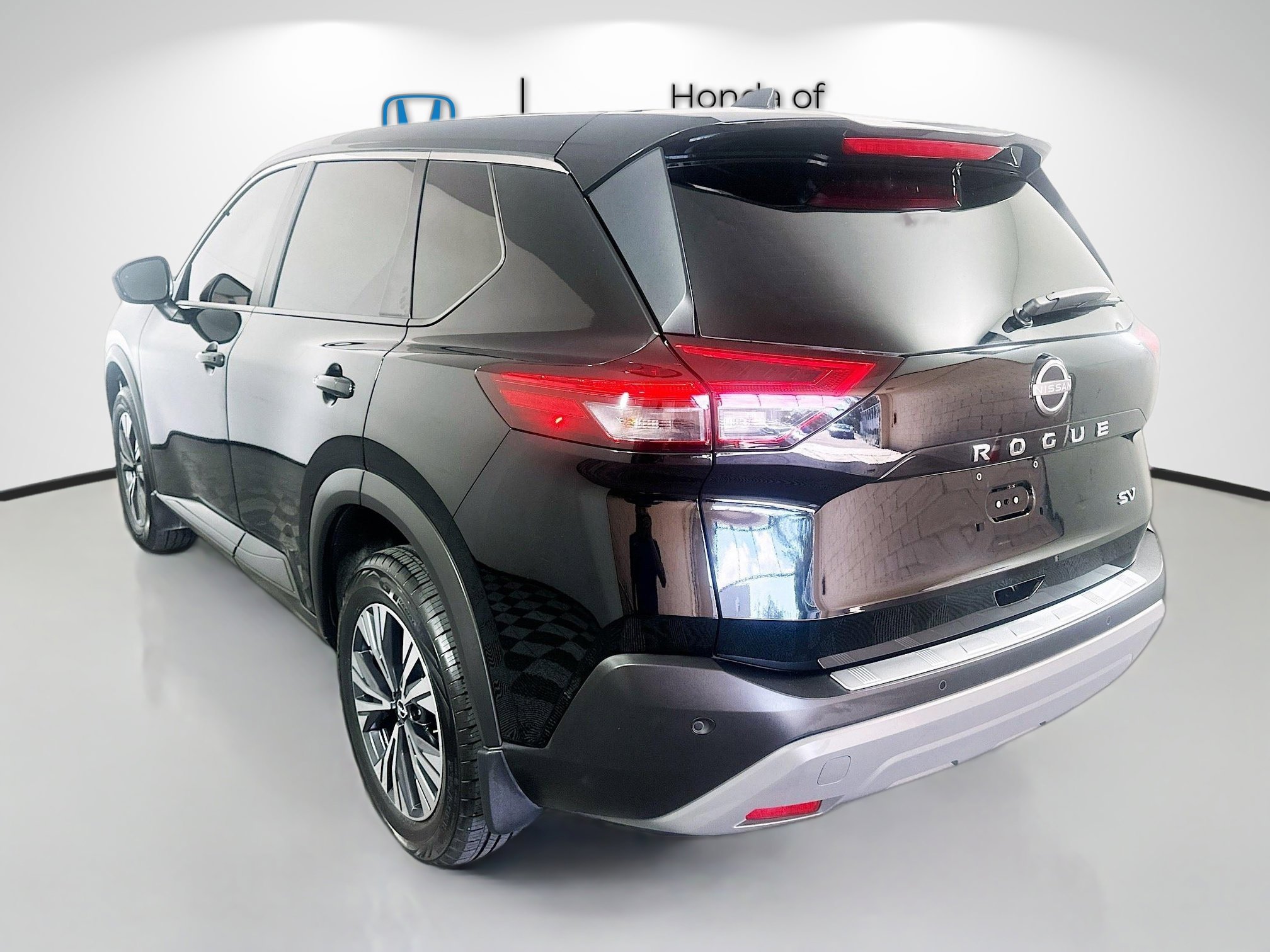 2023 Nissan Rogue SV photo 4