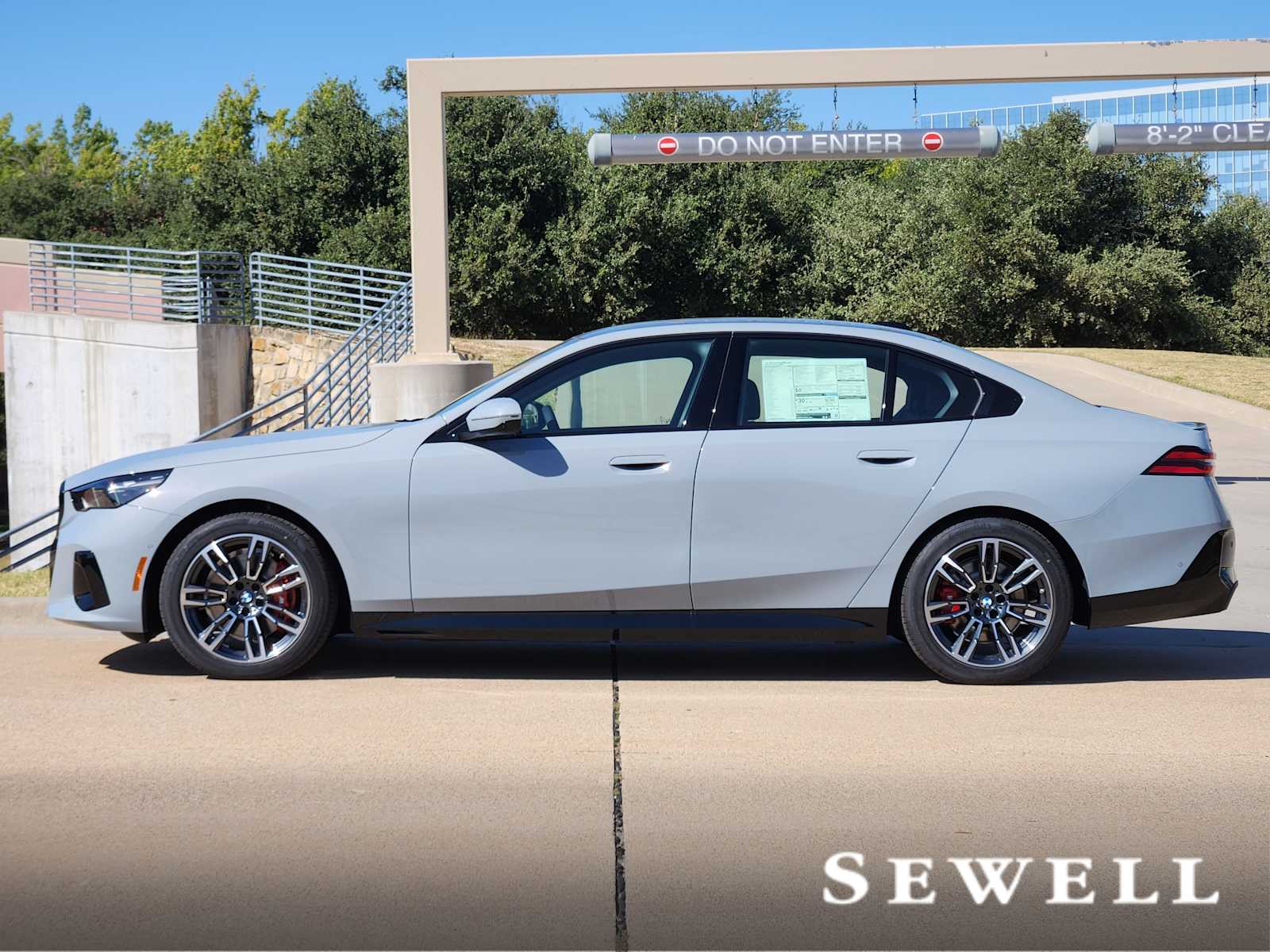 2026 Bmw 530i xDrive Sedan photo 2