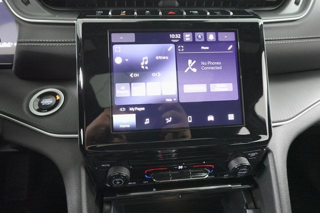 2025 Jeep Grand Cherokee Laredo X photo 15