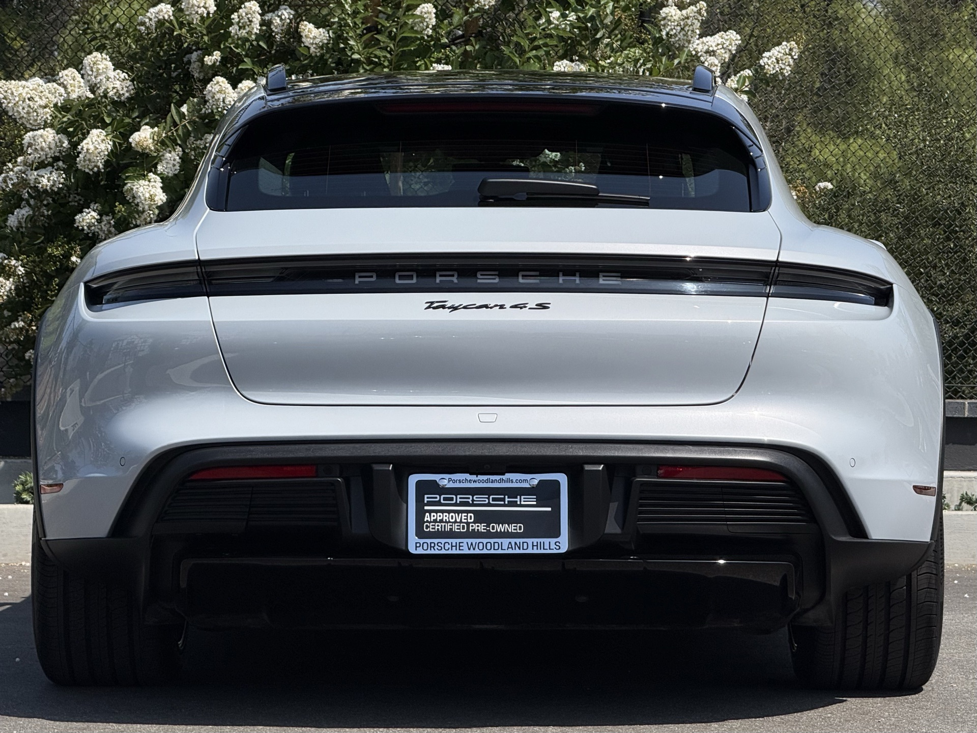 2023 Porsche Taycan Cross Turismo 4S photo 6