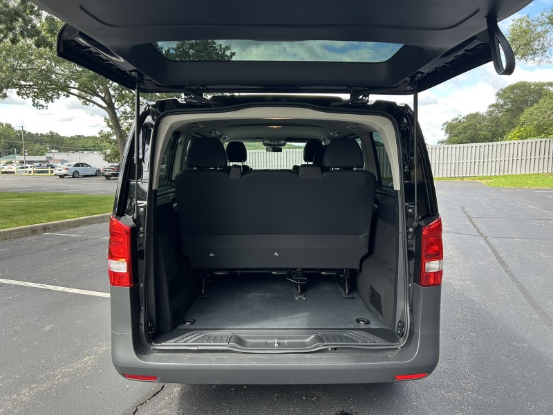 2023 Mercedes Benz Metris Passenger Van photo 28