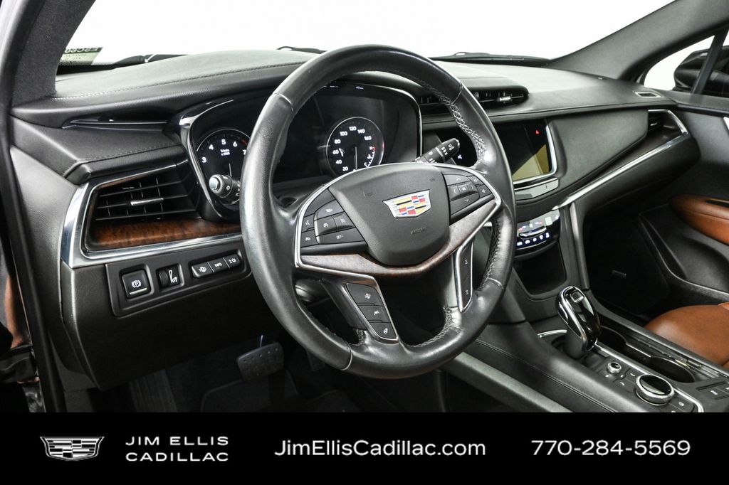2022 Cadillac XT5 Premium Luxury photo 3