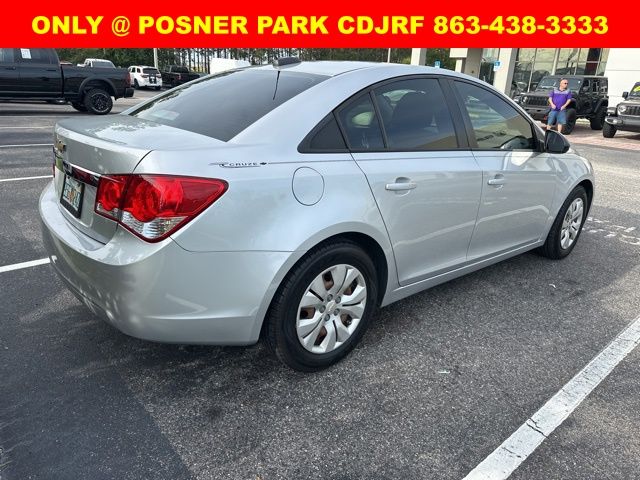 2016 Chevrolet Cruze LS photo 4